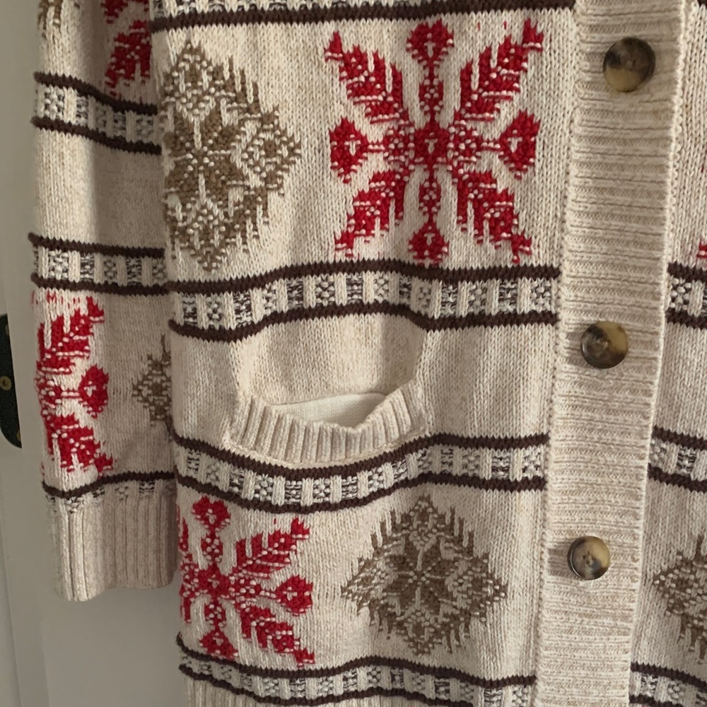 Lands' End Women's Beige and Red Knit Cardigan - Picture 5 of 15
